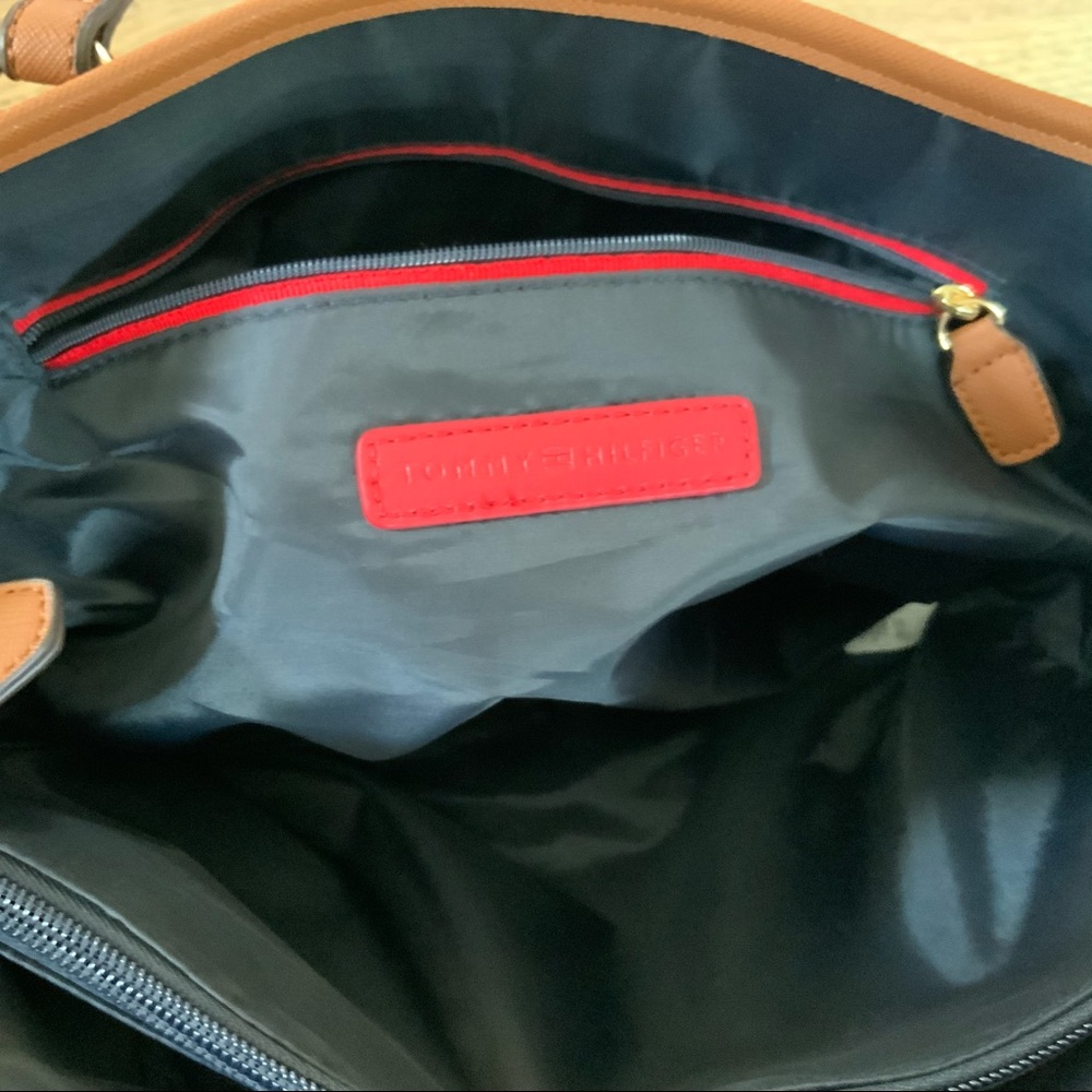 New Without Tag! Tommy Hilfiger satchel handbag - Picture 14 of 14